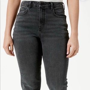 American Eagle stretch mom jean